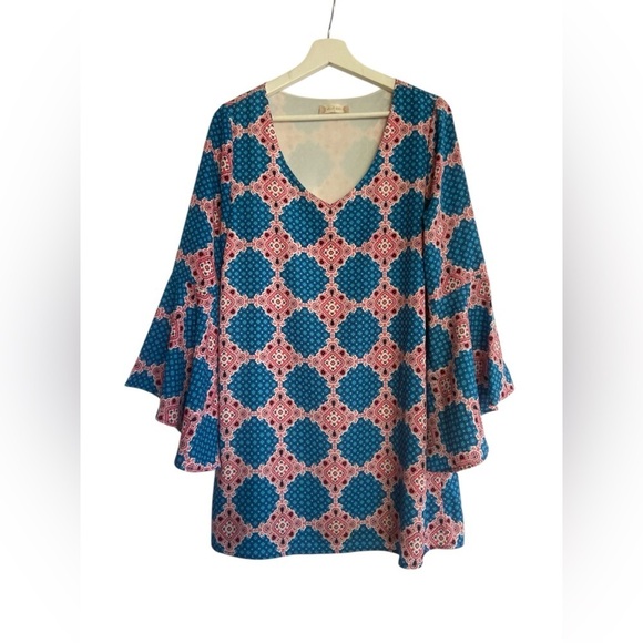 Altar'd State Dresses & Skirts - Alter'd State Boho hippie Dress with balloon sleeves Size Small